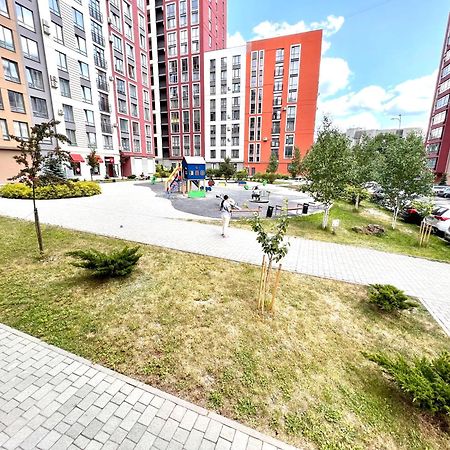 Osapart Beautiful Apartment In A Complex Semycvit Lviv Bagian luar foto