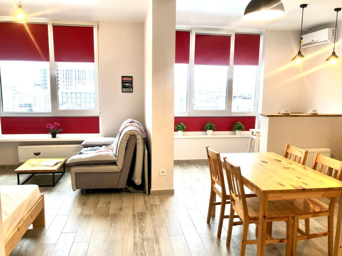 Osapart Beautiful Apartment In A Complex Semycvit Lviv Bagian luar foto