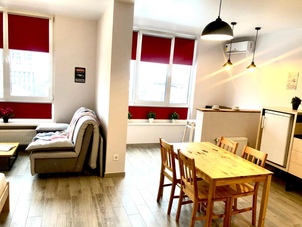 Osapart Beautiful Apartment In A Complex Semycvit Lviv Bagian luar foto