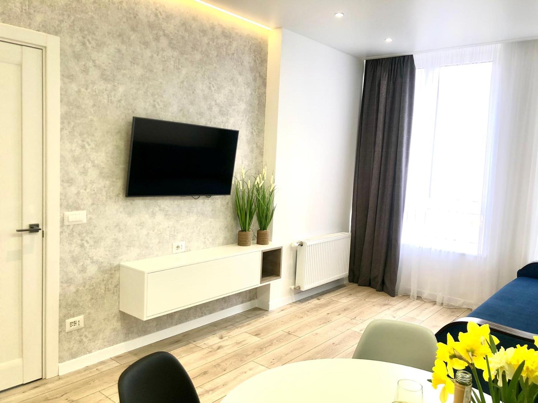 Osapart Beautiful Apartment In A Complex Semycvit Lviv Bagian luar foto