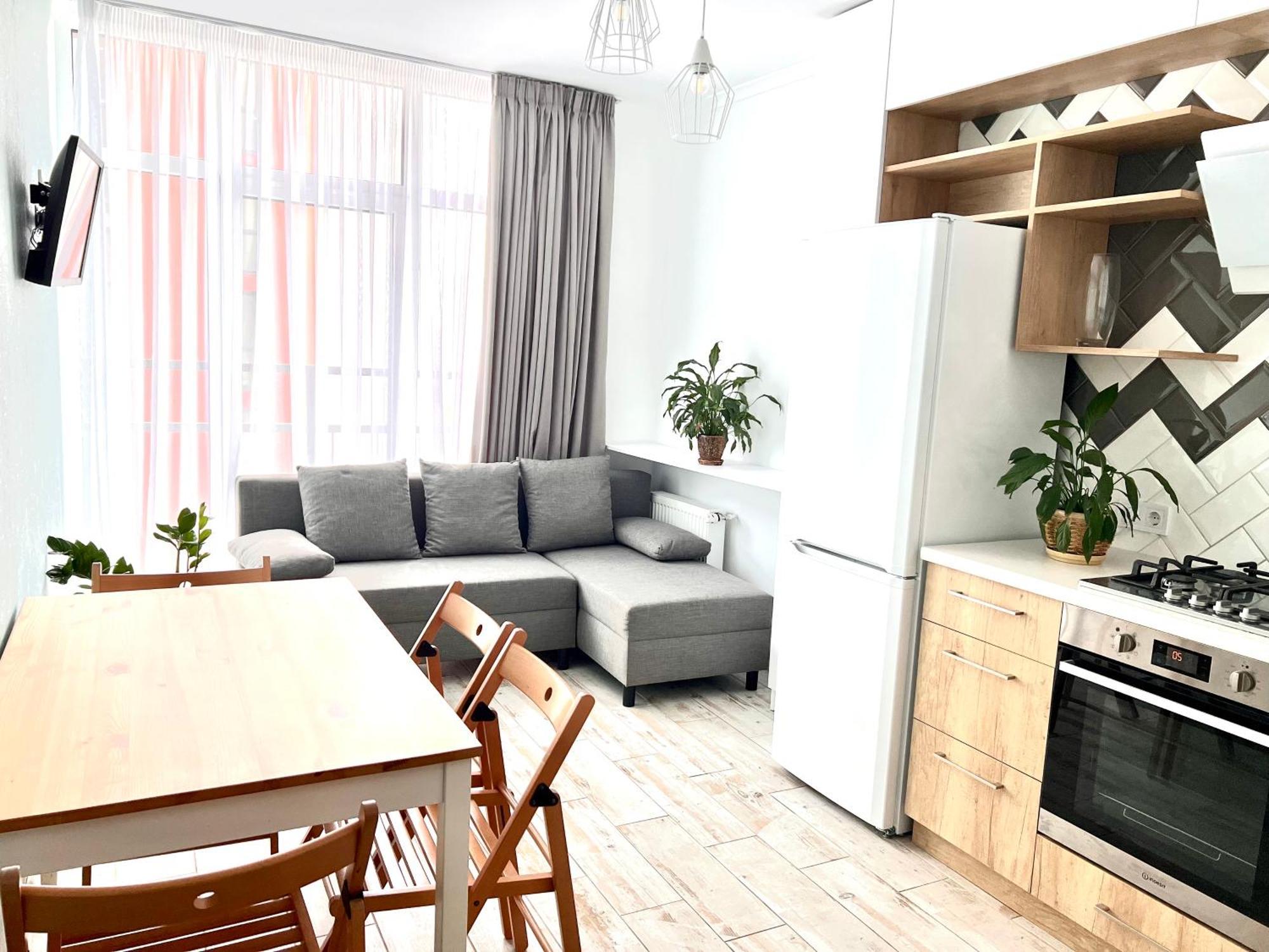 Osapart Beautiful Apartment In A Complex Semycvit Lviv Bagian luar foto